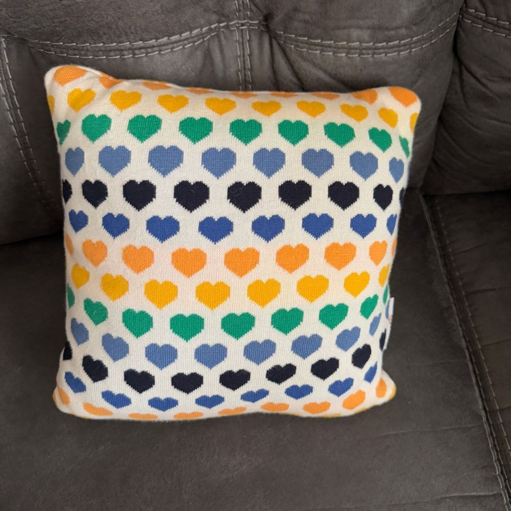 Love Rainbow Heart Pattern Decorative Throw Pillows Set of 2 Knit Cushio… - Picture 4 of 6